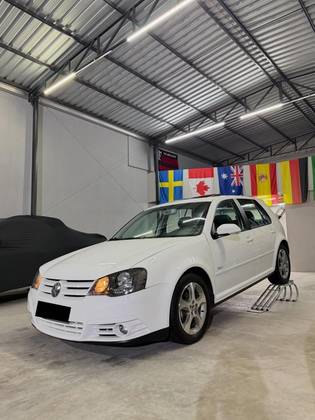 VOLKSWAGEN GOLF 1.6 MI TECH 8V FLEX 4P MANUAL VOLKSWAGEN GOLF 1.6 MI TECH 8V FLEX 4P MANUAL